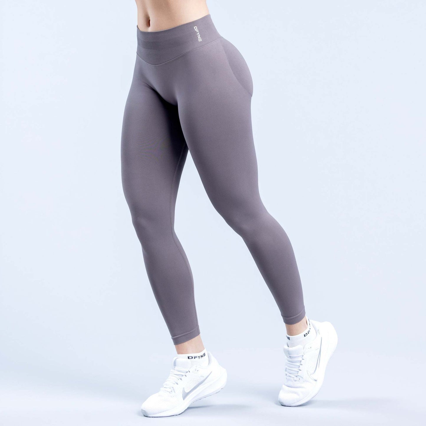 Women's Hip-lifting Fitness High Waist Seamless Yoga Cropped Trousers