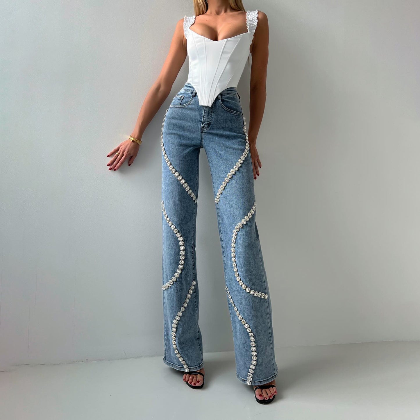 Loose Straight Leg Jeans And Fashionable Casual Pants With A Rhine Stone Denim Design