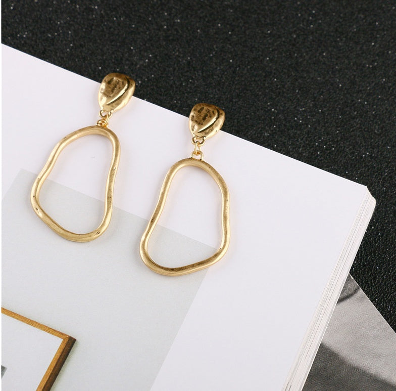 New Fashion Geo Pendant Earrings For Women Chunky Alloy Hollow Dangle Earrings New Design Large Drop Earrings Jewelry