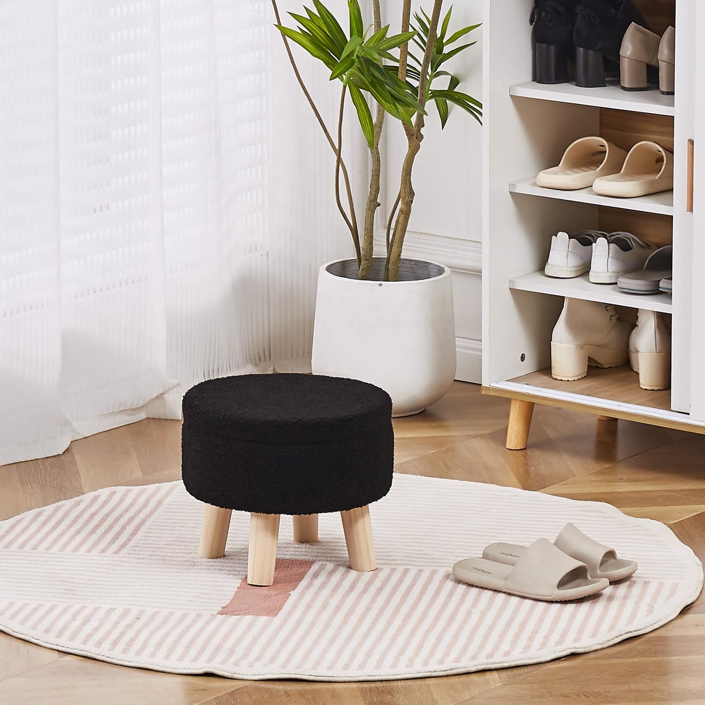 Round Footrest with Soft Padded Seat,