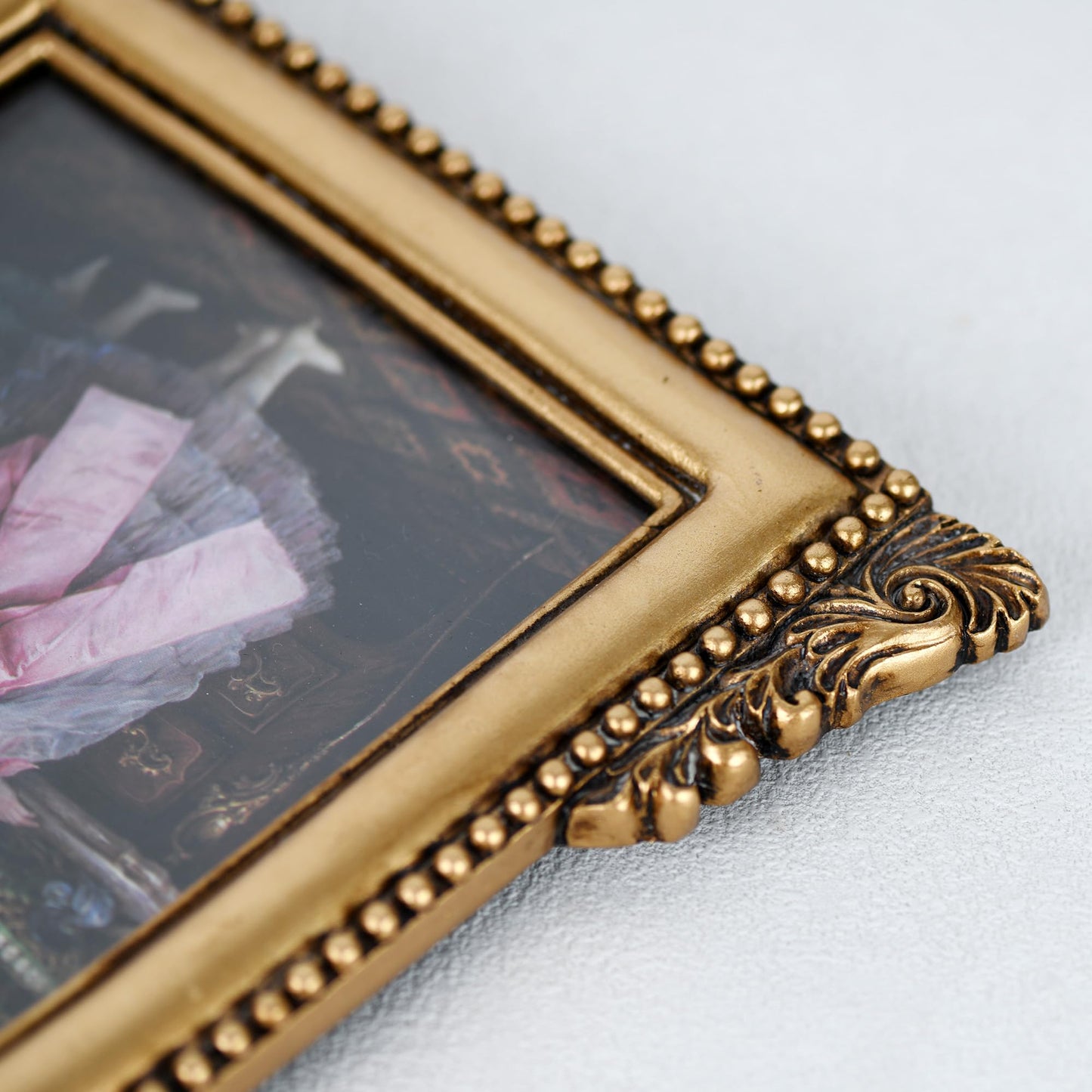 Ornate Arched Picture Frames,Vintage Gold Hand-Crafted Resin Photo Frame with Easel for Tabletop & Wall