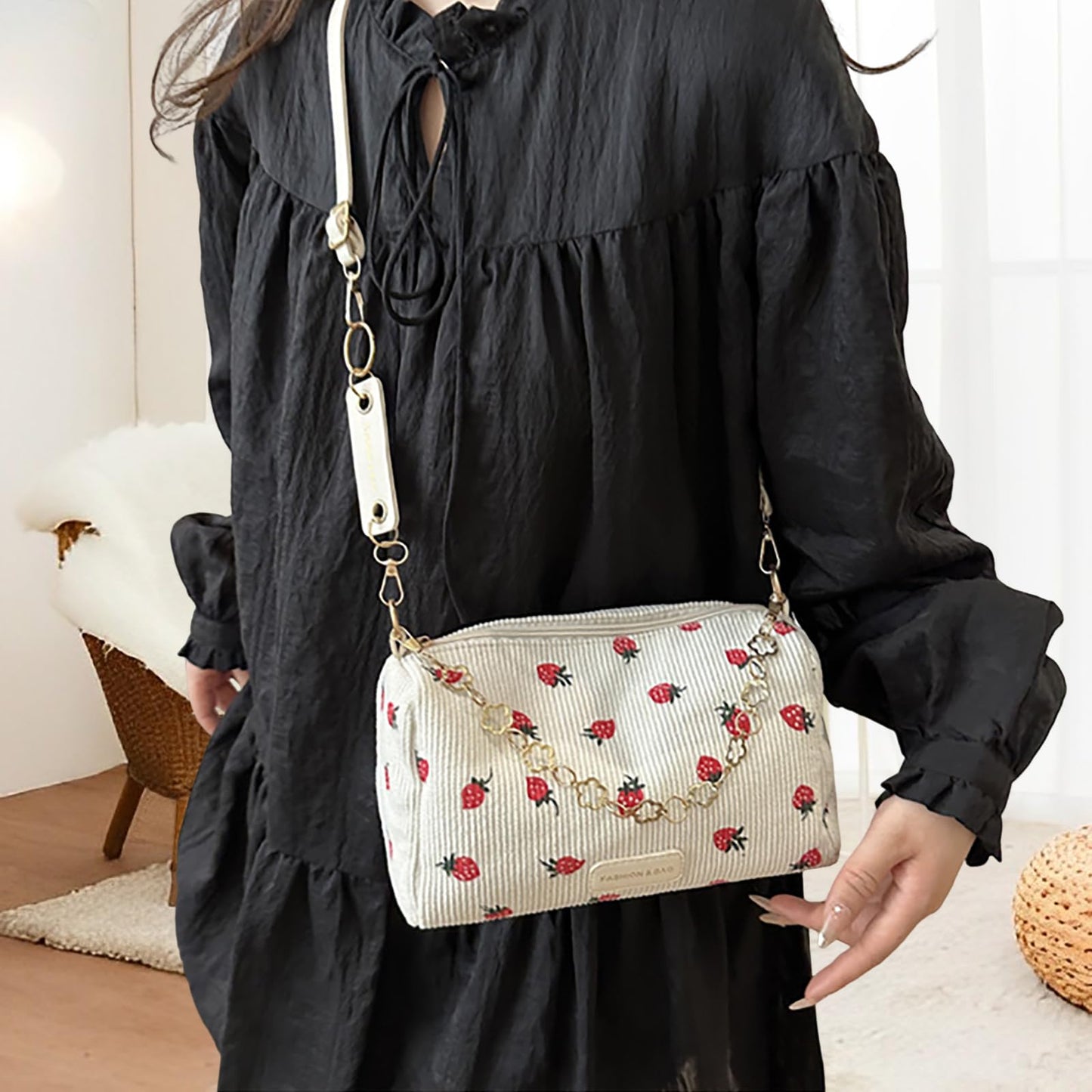 Cute Crossbody Bag - Chain Aesthetic Handbags Travel Bags