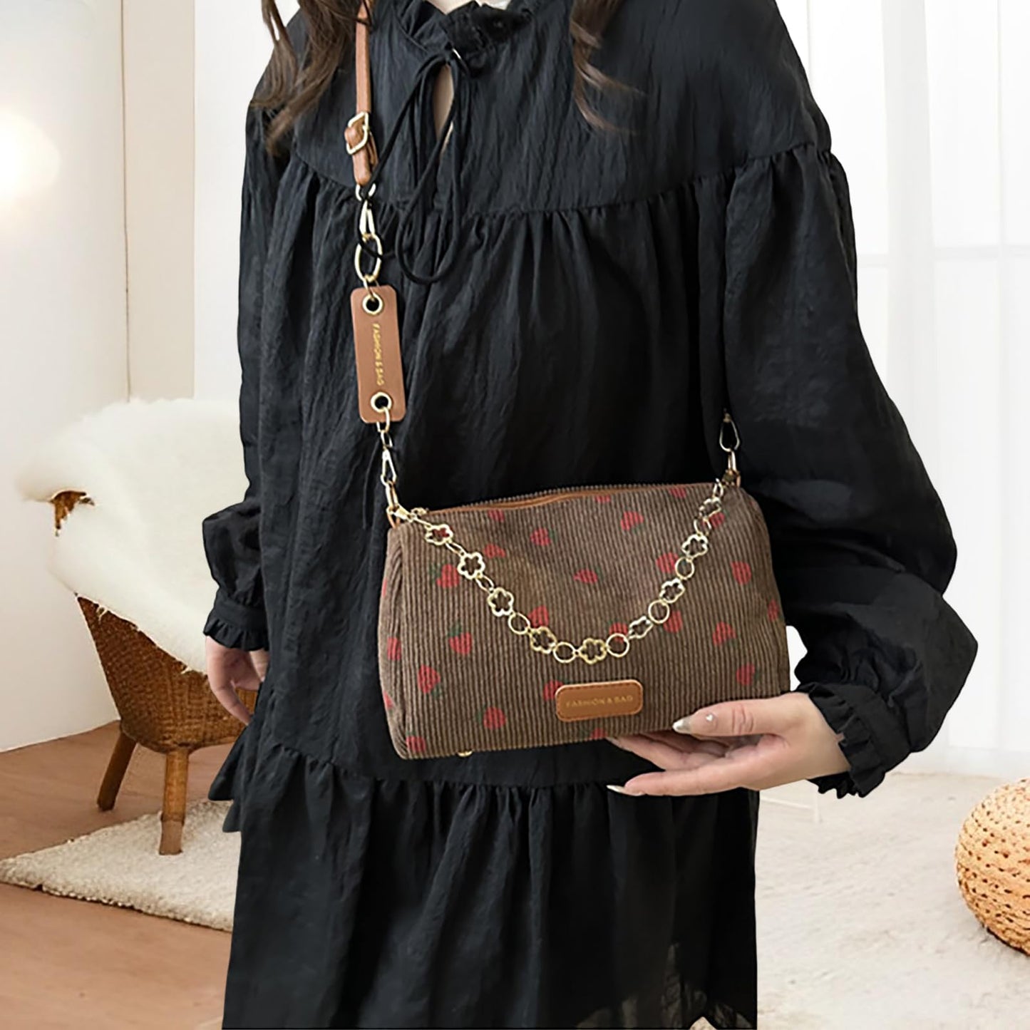 Cute Crossbody Bag - Chain Aesthetic Handbags Travel Bags