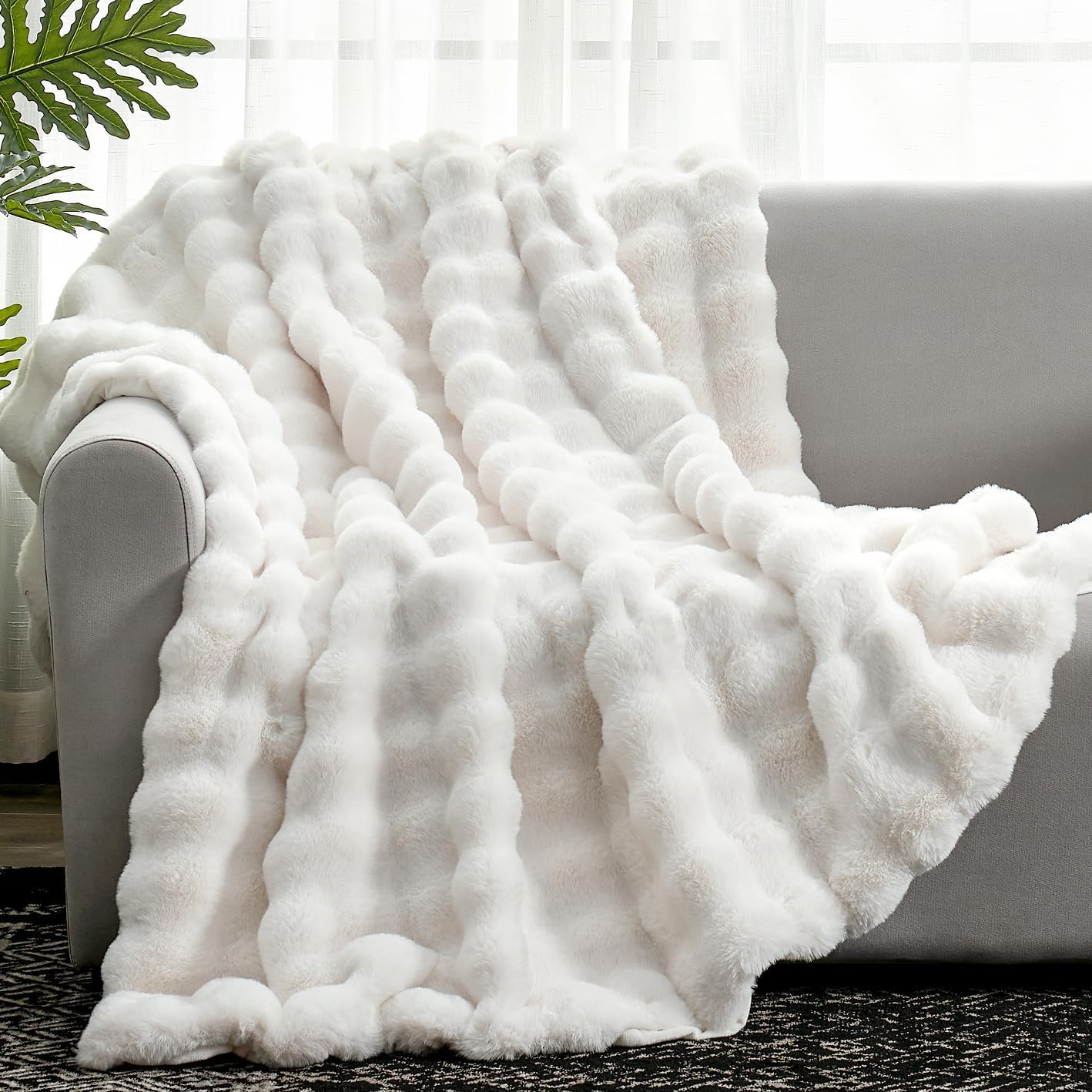 Faux Fur Throw Blanket -Fuzzy Soft Plush Thick Bubble Blanket