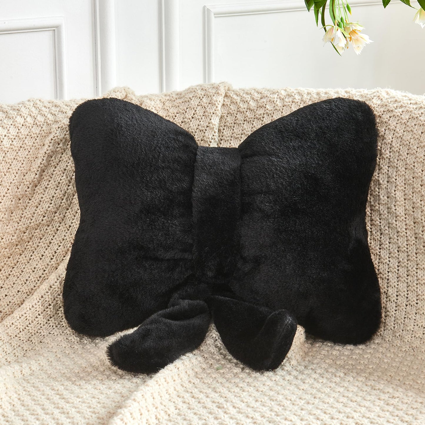 Bow Pillow, Soft Bow Decorative Pillows with Faux Rabbit Fur