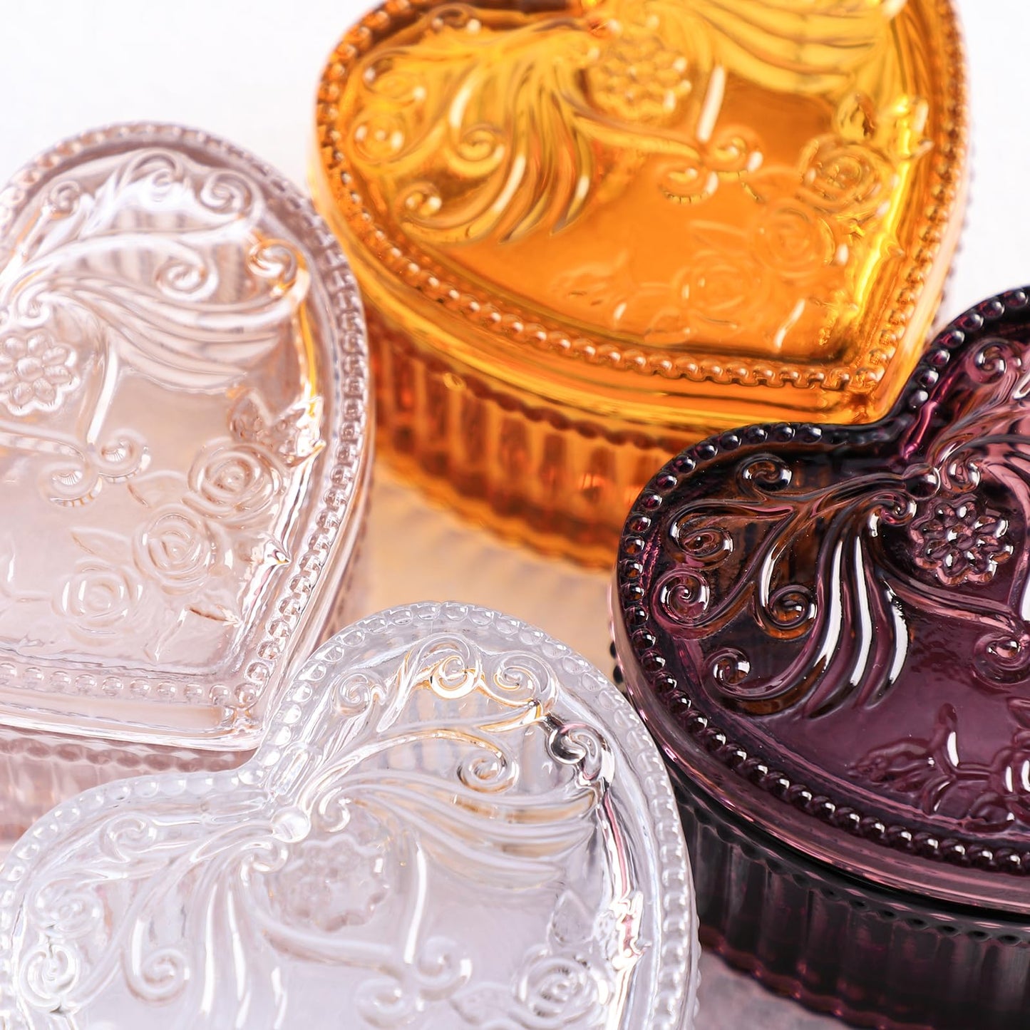 Heart-Shaped Crystal Glass Jewelry Box with Embossed Design and Lid