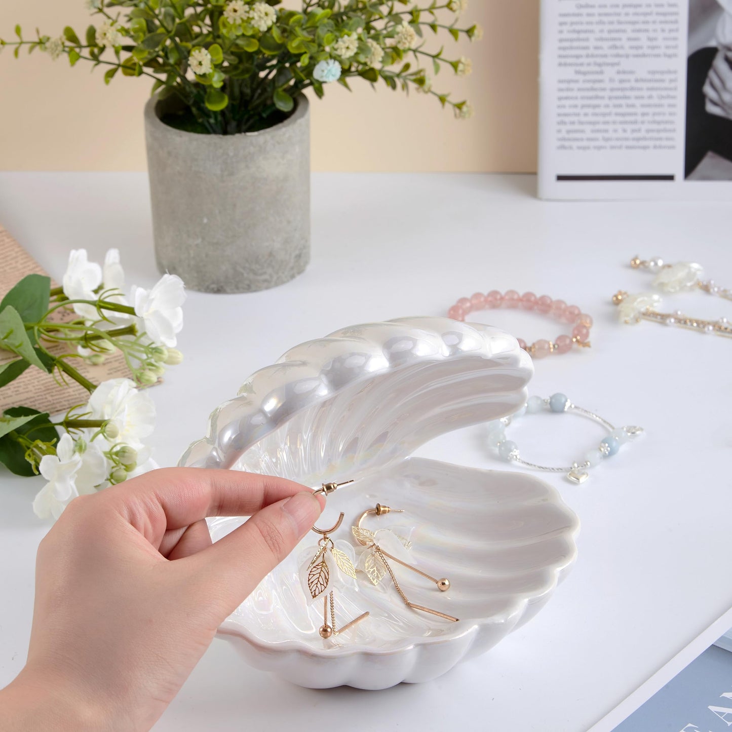 Ceramic Clamshell Jewelry Dish – Trinket Tray & Ring Holder