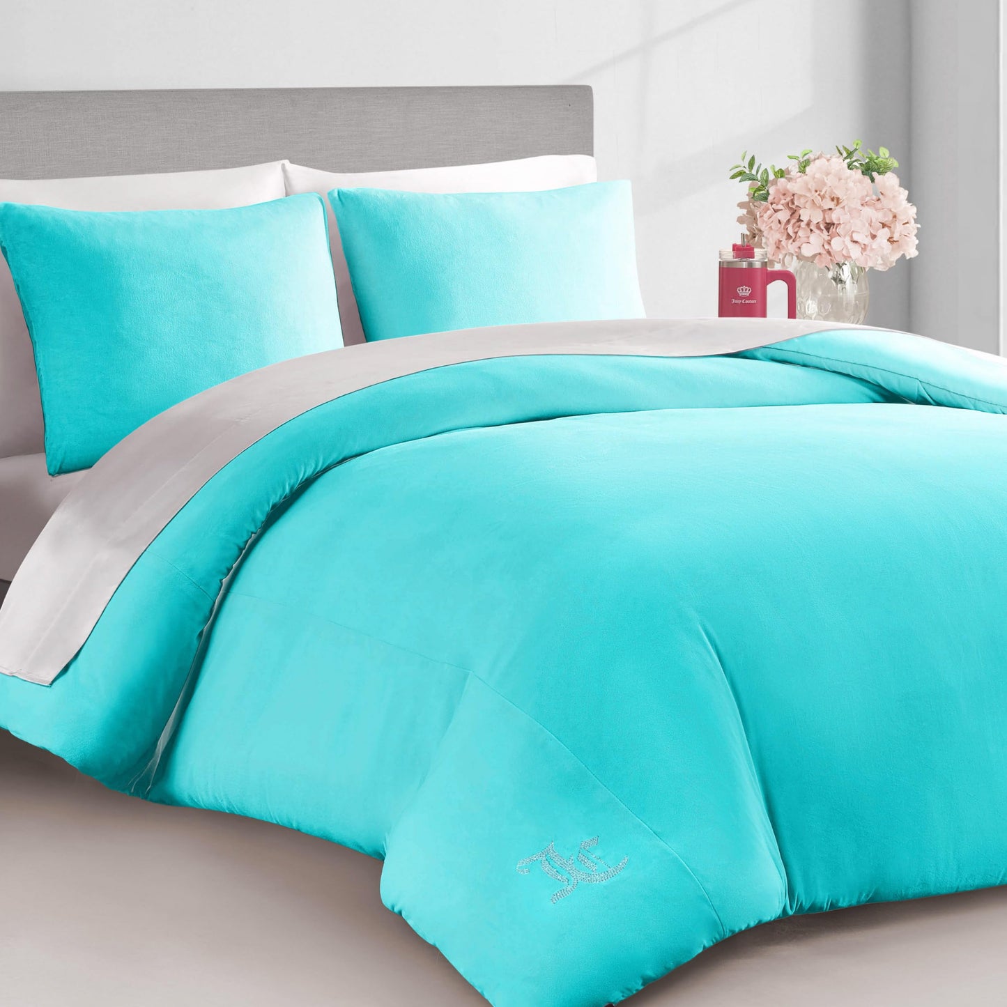 Juicy Couture Solid Velour 3-Piece King Comforter Set – Luxurious Bedding Ensemble