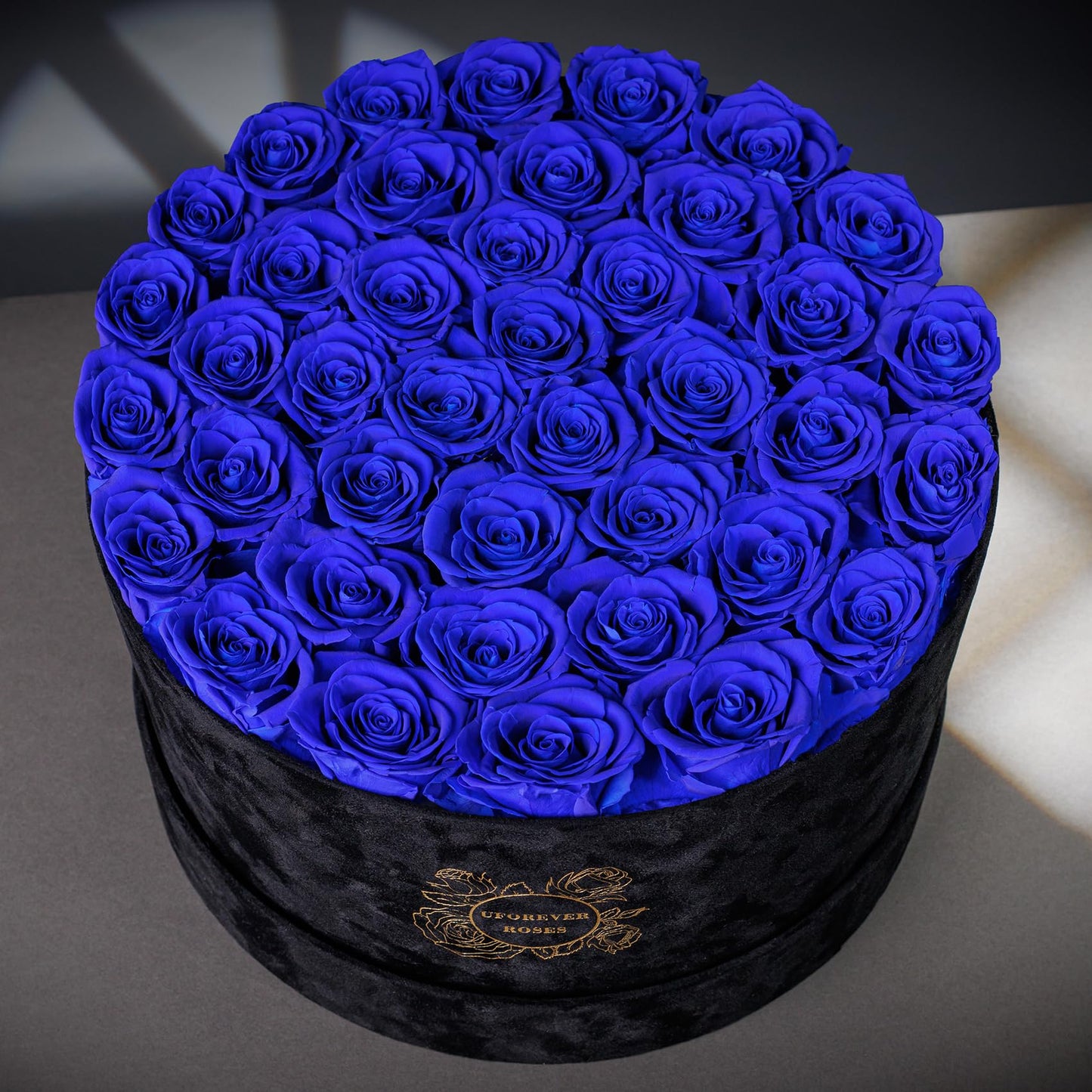 Pieces Preserved Roses in Suede Box, 40 PCS