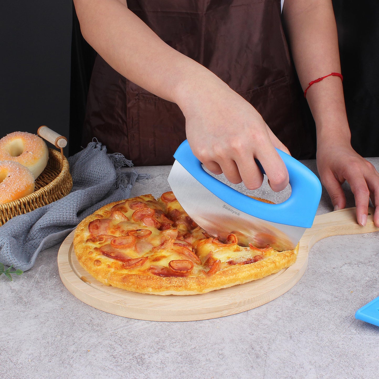 Premium Pizza Cutter Food Chopper-Super Sharp Blade Stainless Steel Pizza Cutter with Protective Sheath Multi Function Pizza Knife