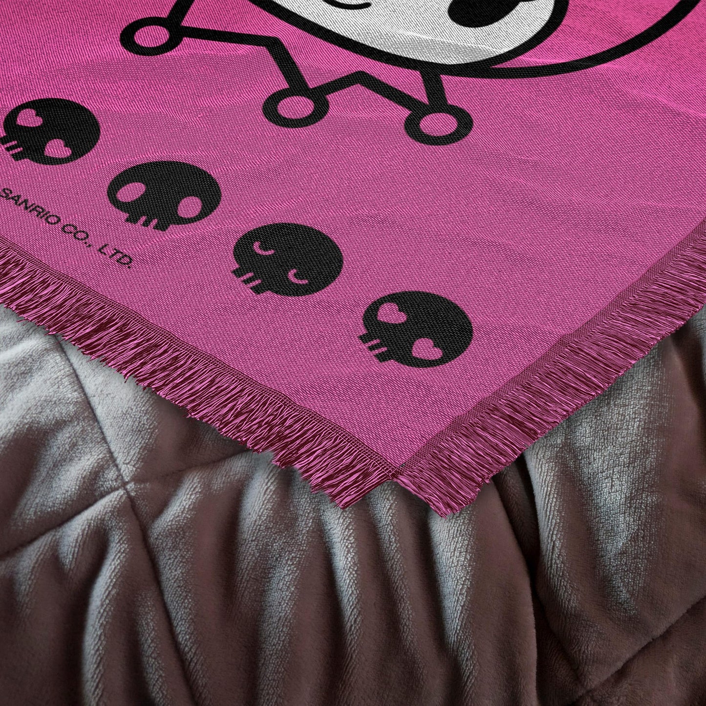 Hello Kitty Woven Jacquard Throw Blanket, 46" x 60", More Bows