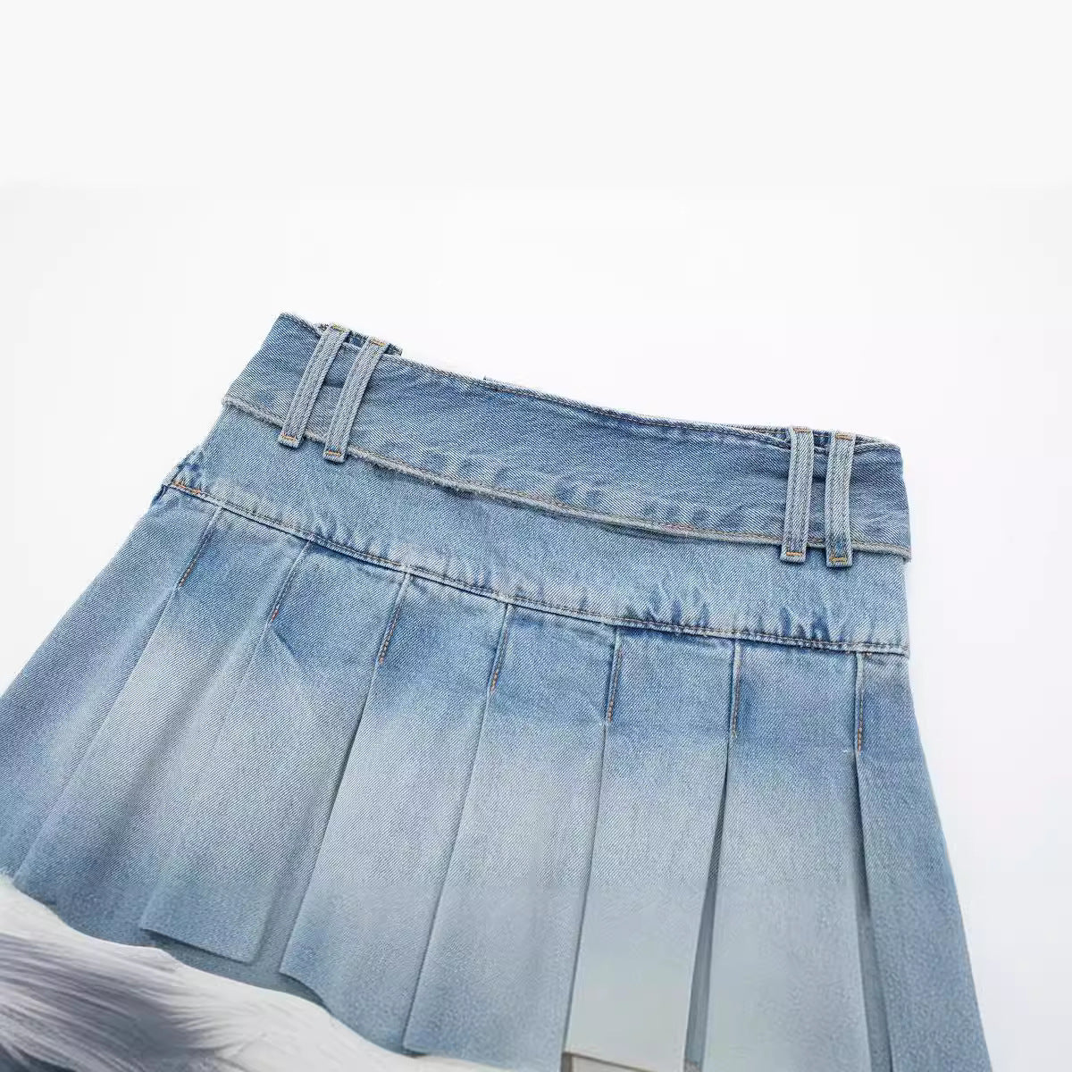 Wide Pleated Waistband Mini Denim Skirt