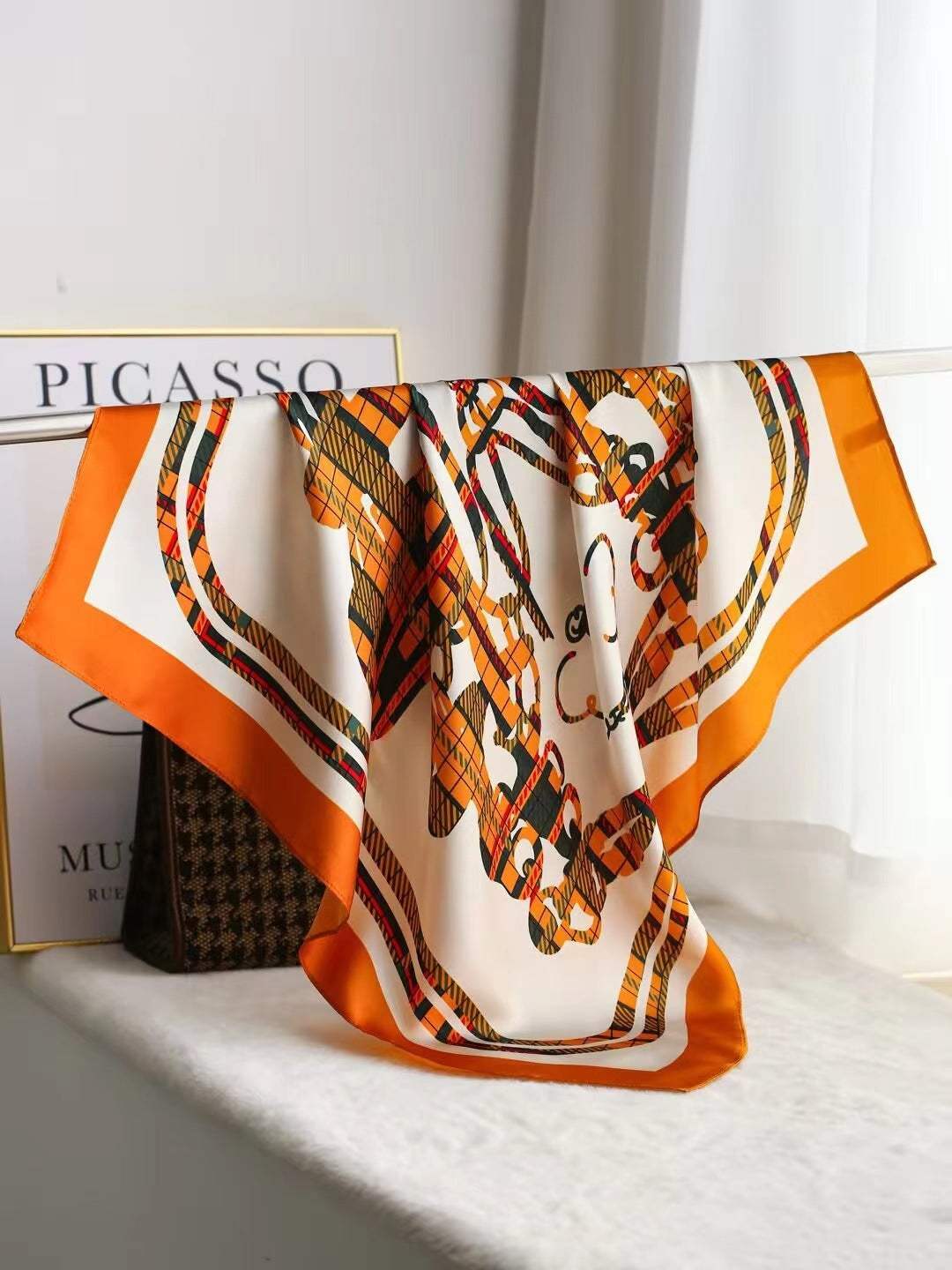 Intellectual Elegant Light Luxury Gift Silk Small Square Towel Silk Scarf