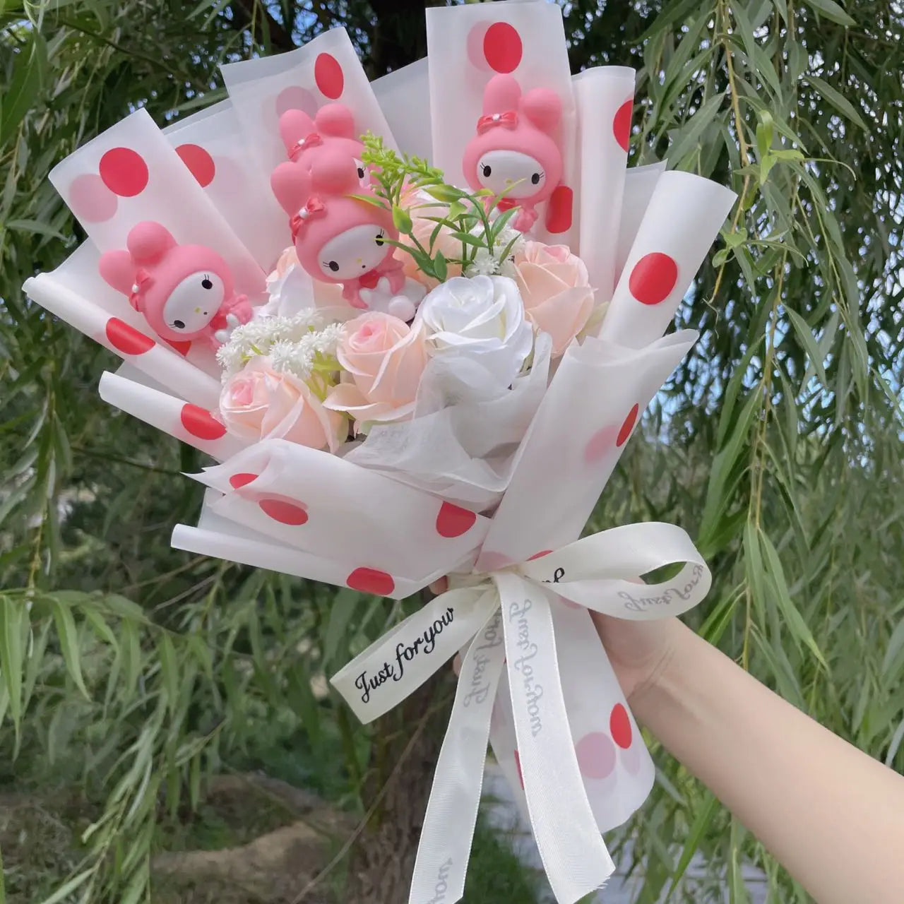 Kawaii Hello Kitty Cat Dolls With Artificial Flowers Creative Sanrio Bouquet Gifts