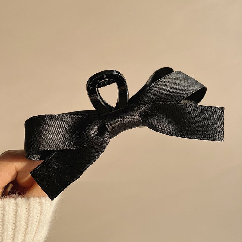 Hepburn Wind Black Bow Claw Clip Women