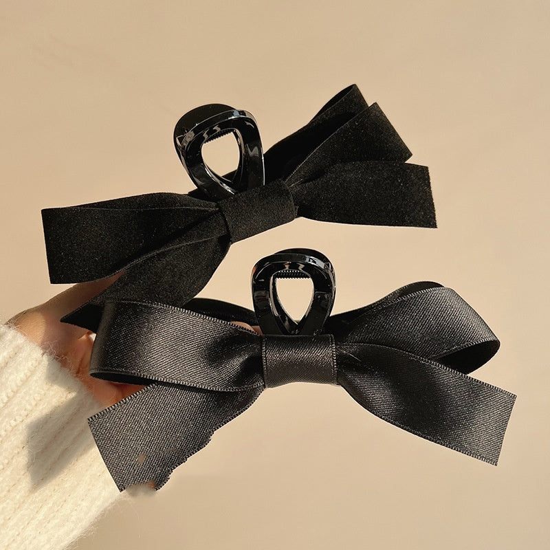 Hepburn Wind Black Bow Claw Clip Women